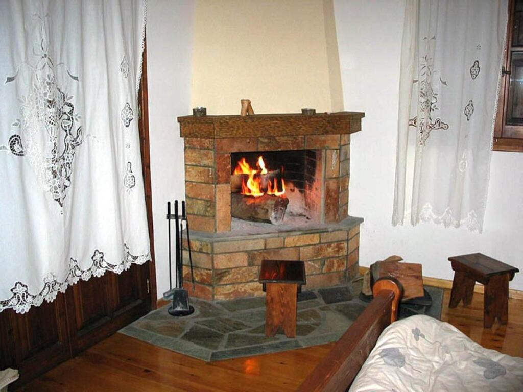 Archontiko Christodoulou Aparthotel Vronteron  Bilik gambar