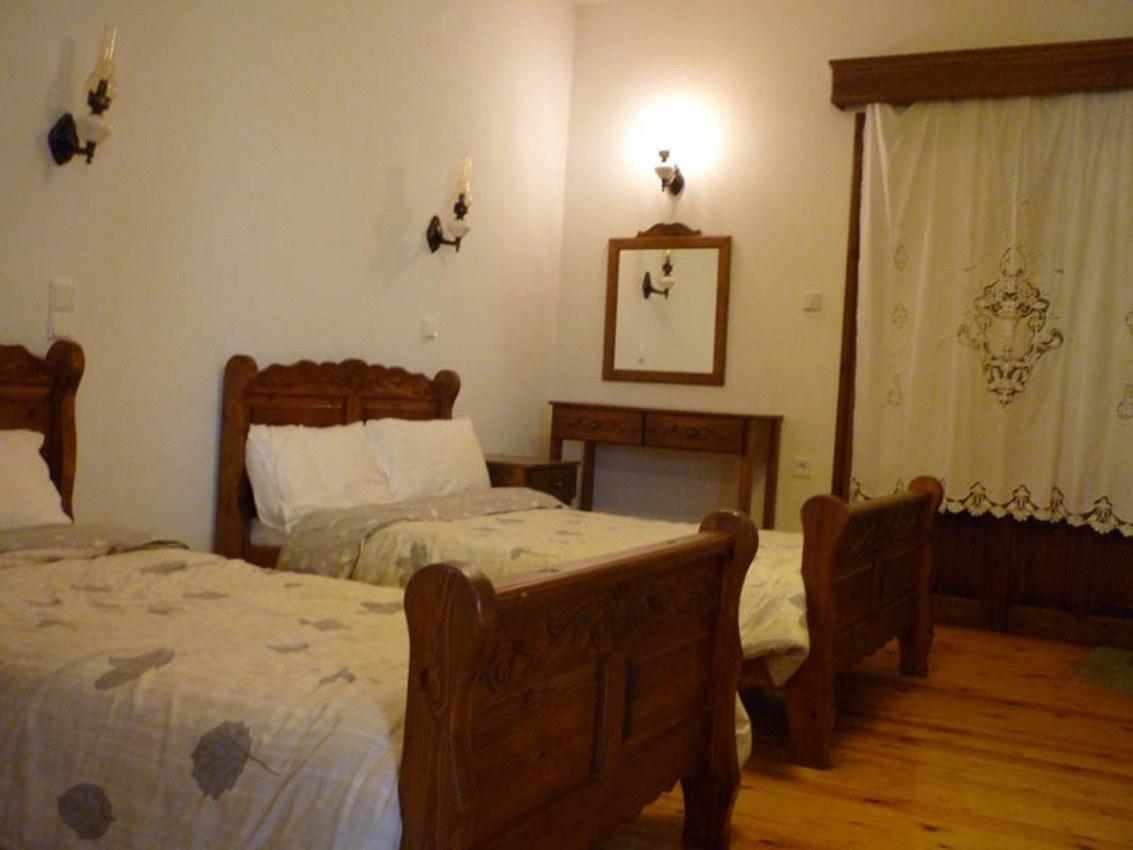 Archontiko Christodoulou Aparthotel Vronteron  Bilik gambar